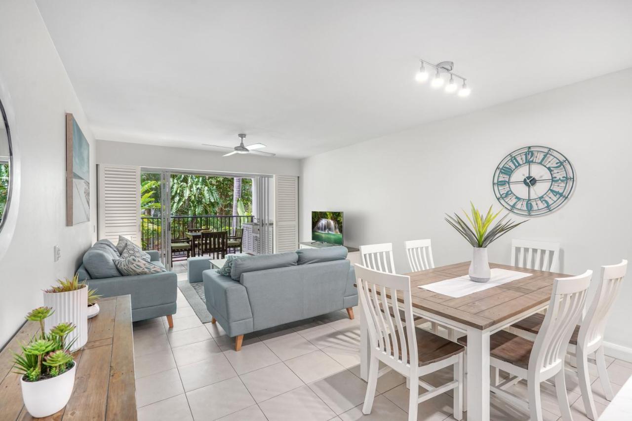 The Beach Club Premium Private Apartments Palm Cove Exterior foto