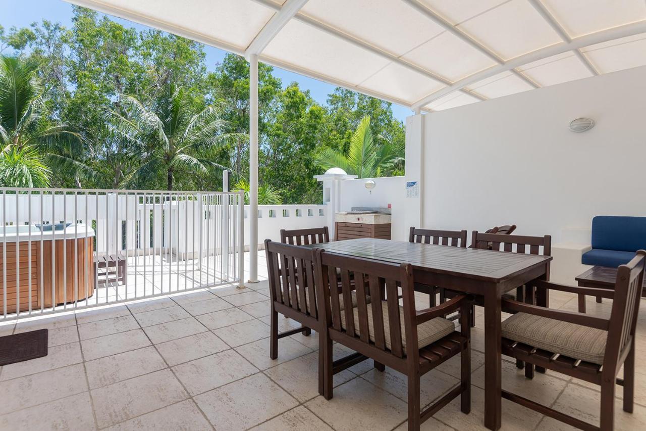 The Beach Club Premium Private Apartments Palm Cove Exterior foto