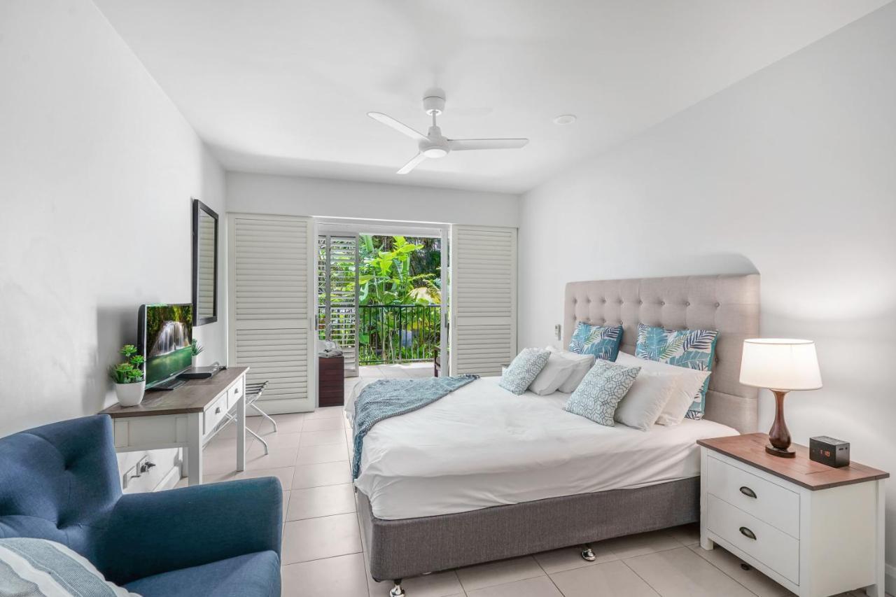 The Beach Club Premium Private Apartments Palm Cove Exterior foto