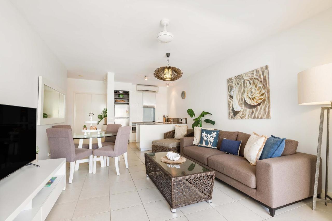 The Beach Club Premium Private Apartments Palm Cove Exterior foto