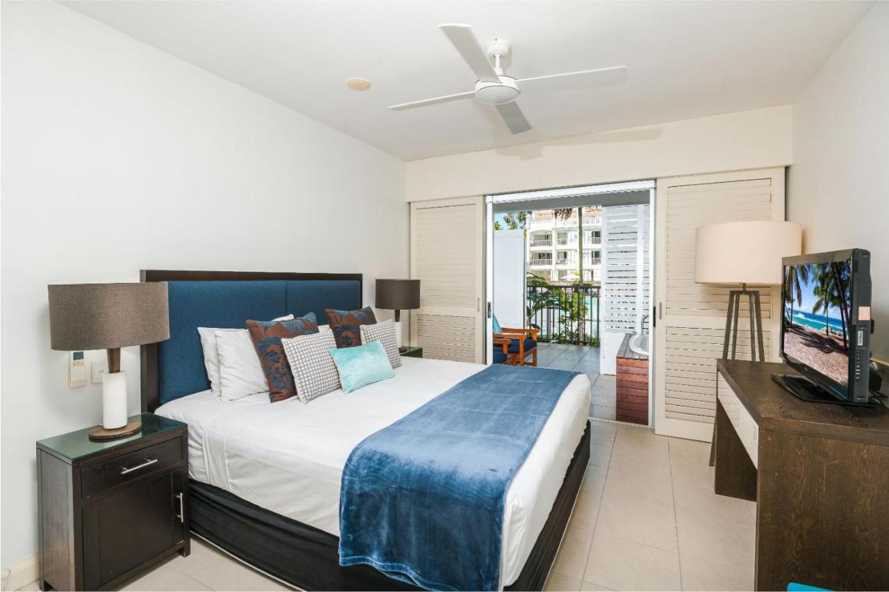 The Beach Club Premium Private Apartments Palm Cove Exterior foto