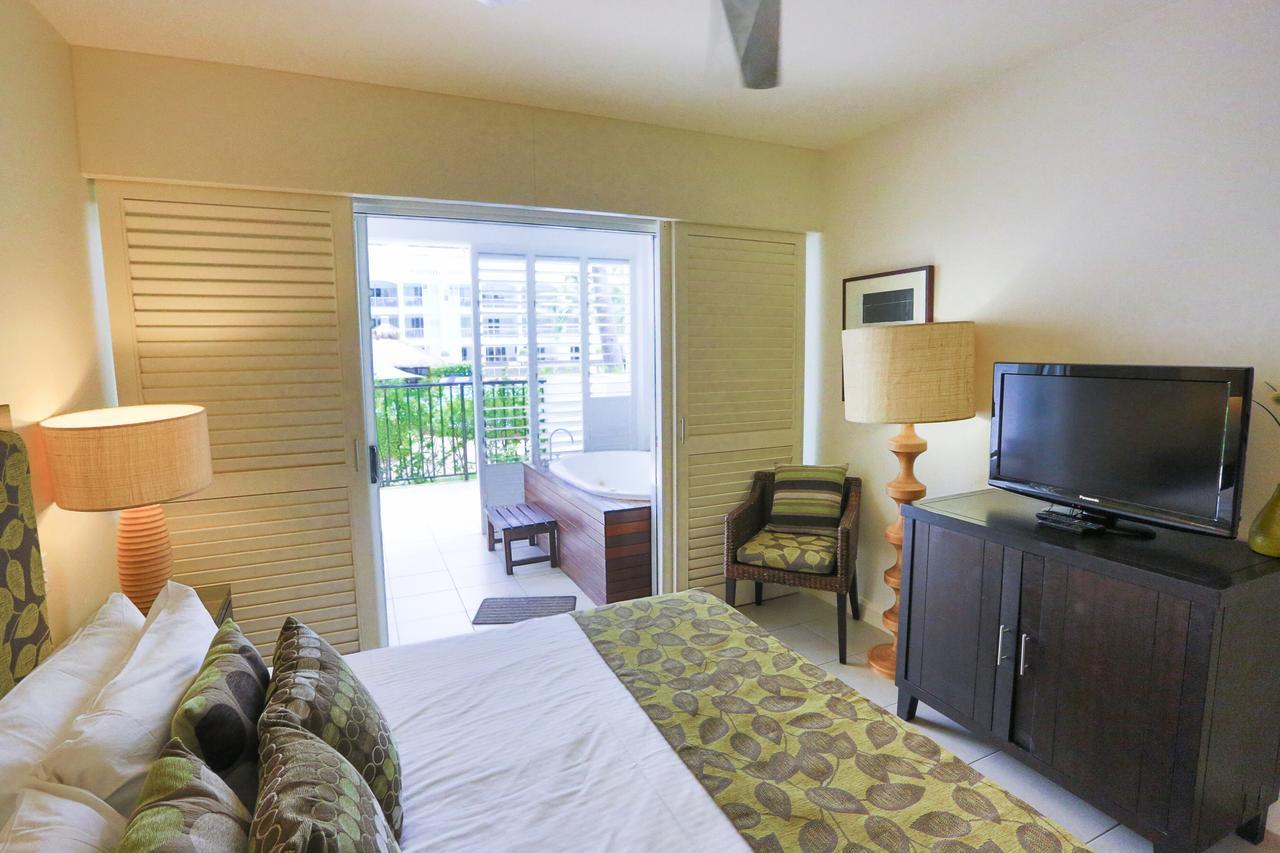 The Beach Club Premium Private Apartments Palm Cove Exterior foto